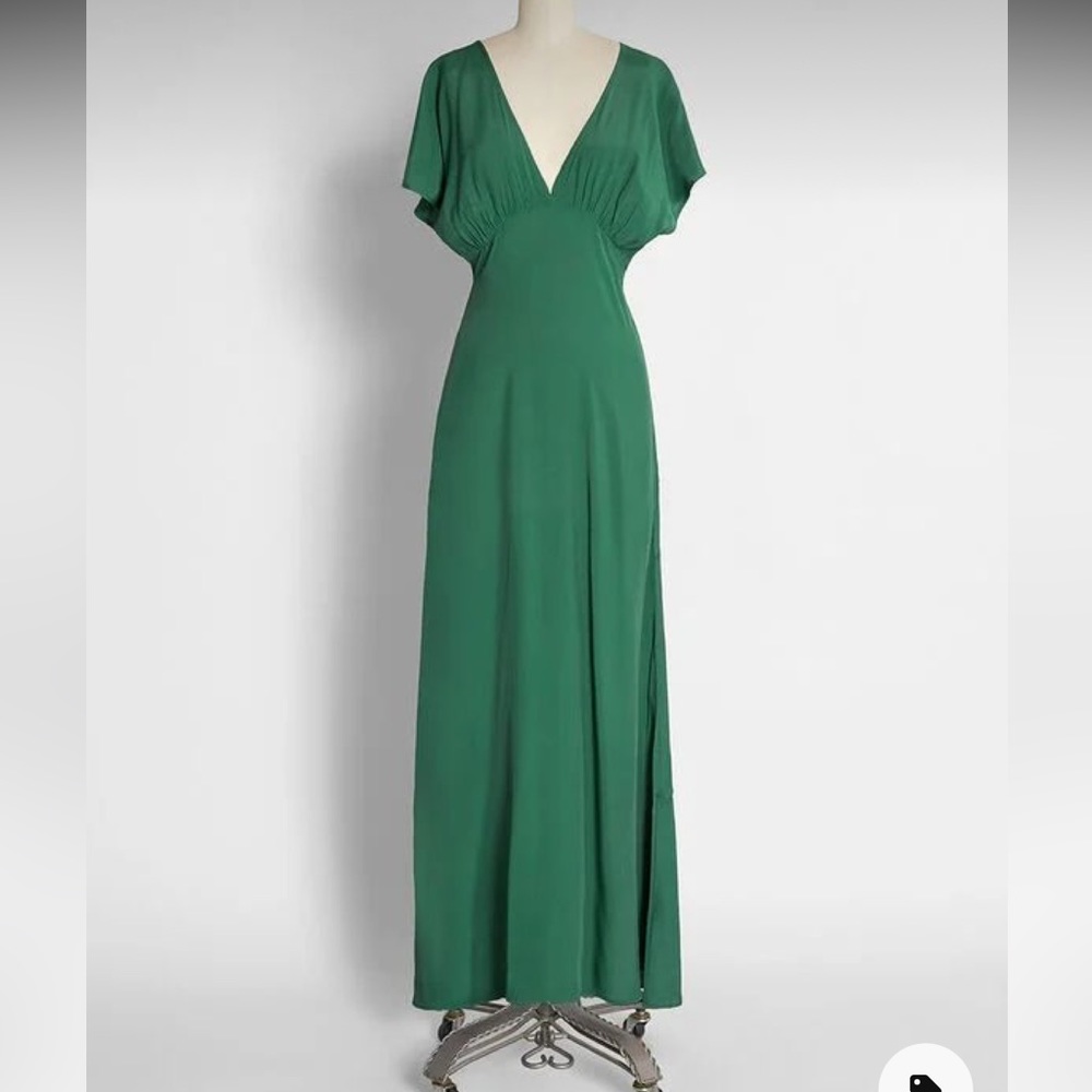 ModCloth V neck green party dress